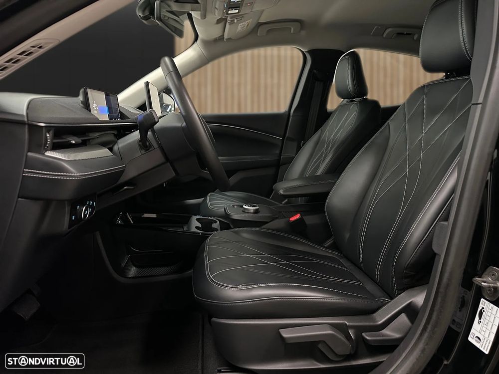 Ford Mustang Mach-E Standard - 9