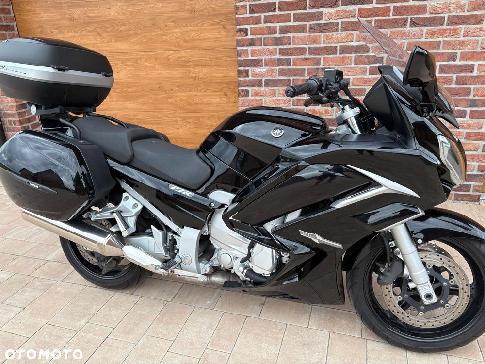 Yamaha FJR - 4