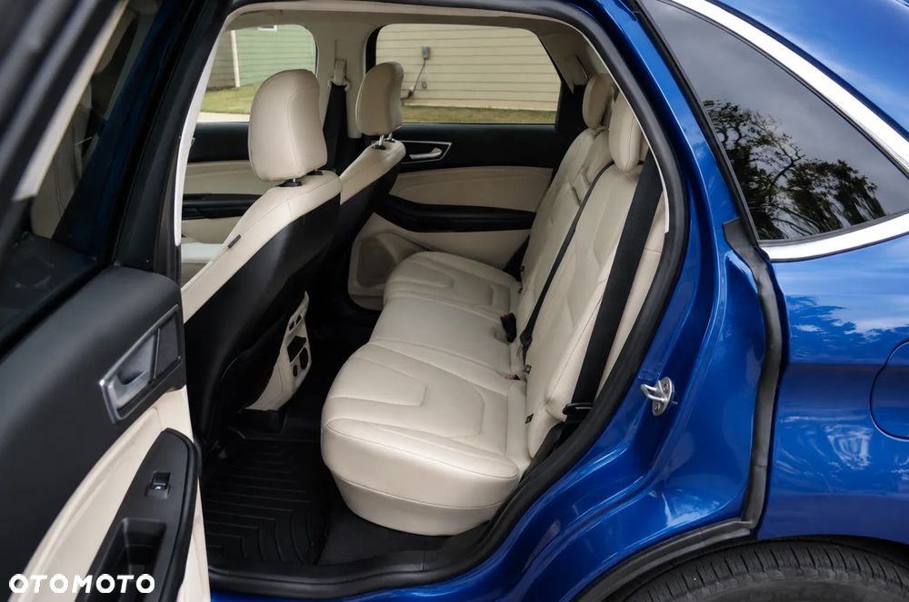 Ford Edge - 12