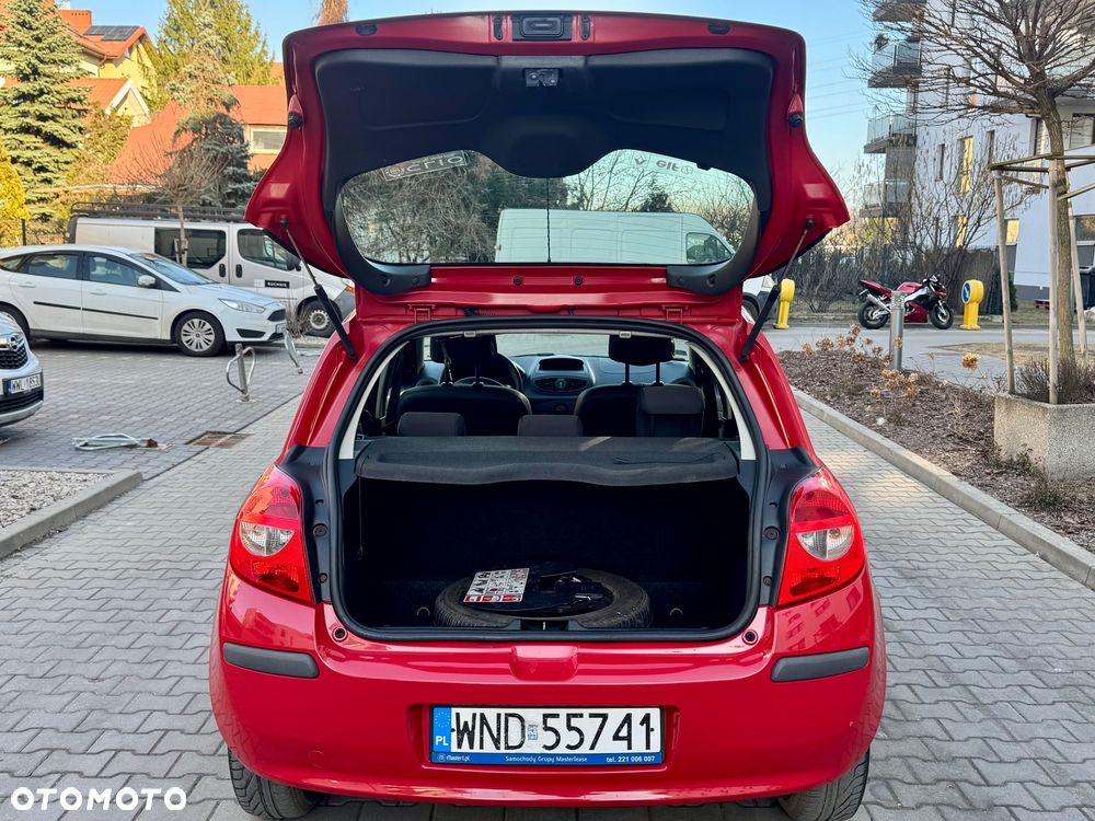 Renault Clio - 12