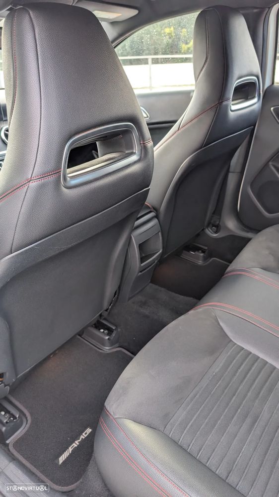 Mercedes-Benz A 180 d AMG Line - 15