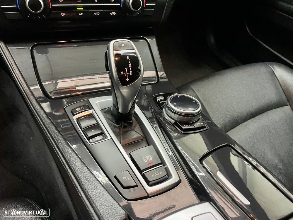 BMW 525 d Exclusive Auto - 9