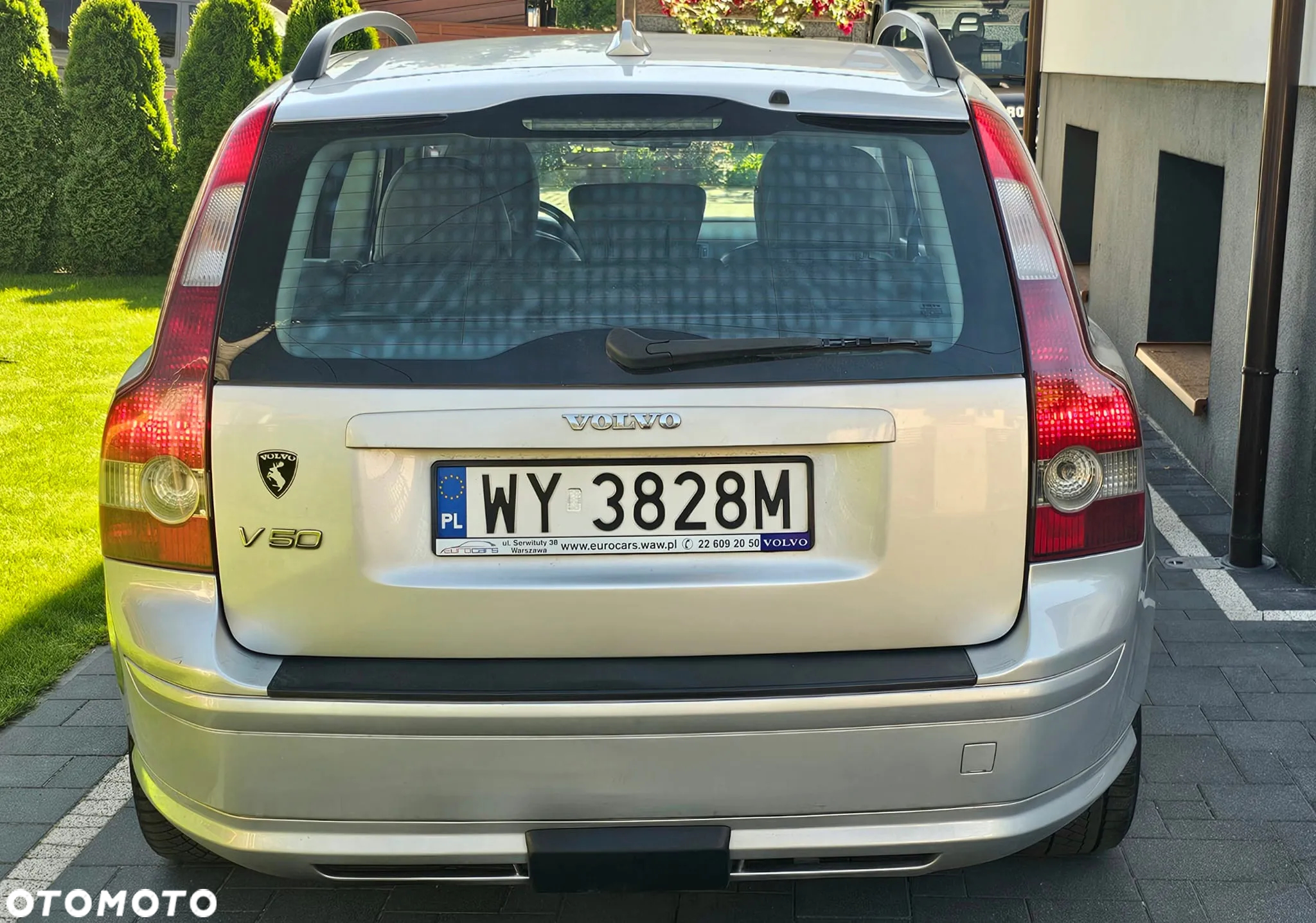 Volvo V50 2.0D R-Design Momentum - 6