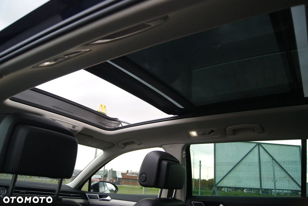 Volkswagen Passat 2.0 TDI SCR DSG Highline - 34