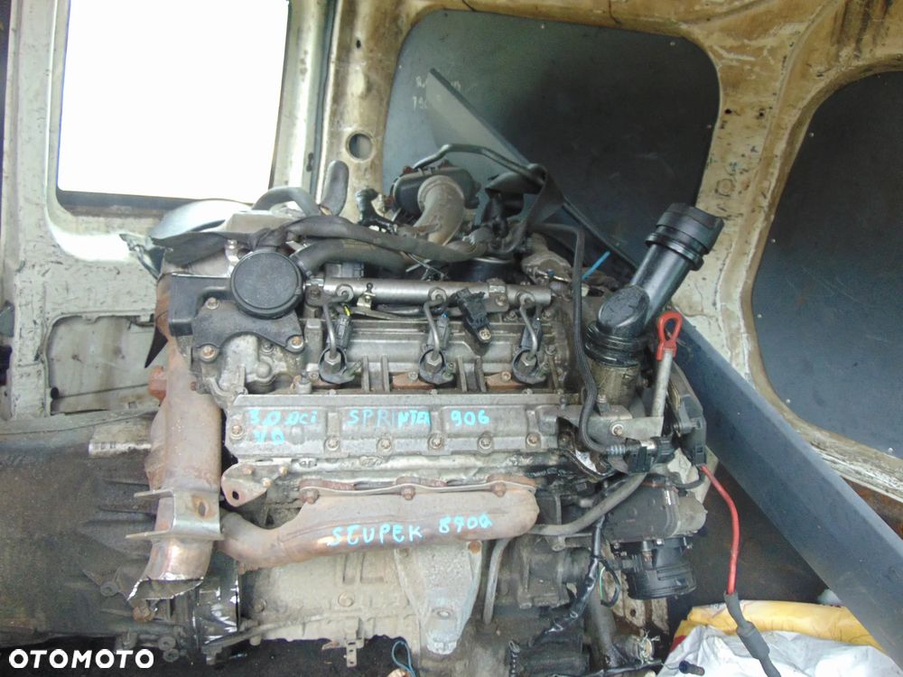 Silnik mercedes 906 3,0 CDI Słupek - 2