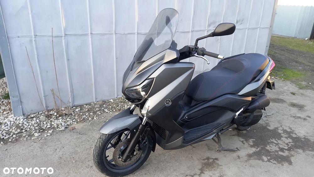 Yamaha X-max - 4