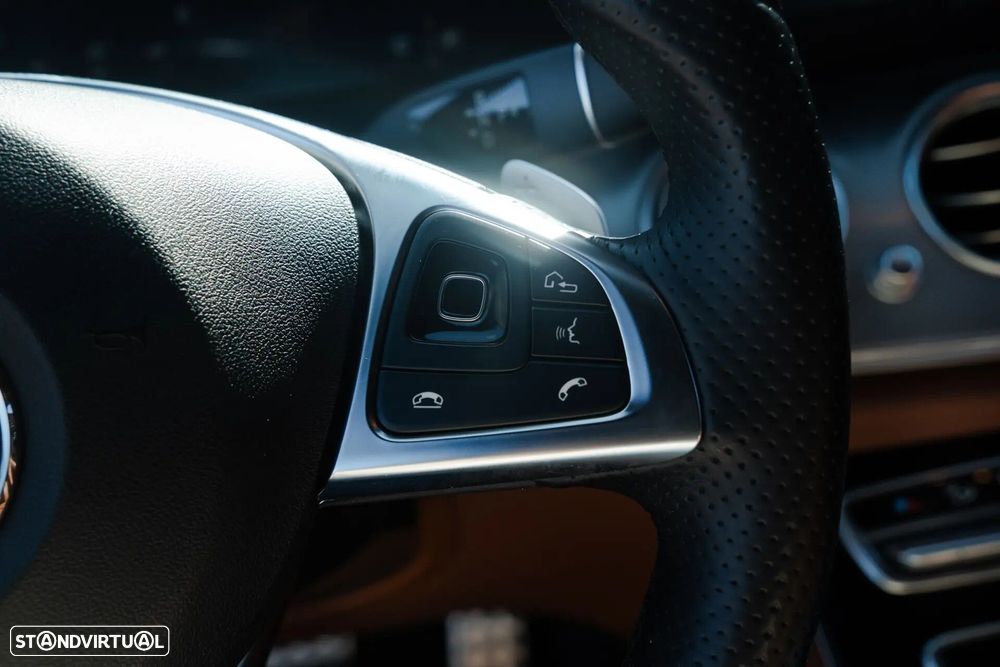 Mercedes-Benz E 350 D AMG - 23