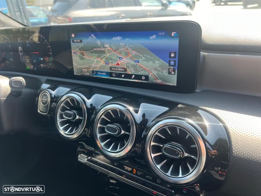 Mercedes-Benz A 250 e AMG Line - 10