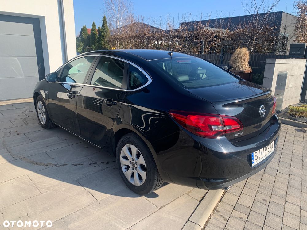 Opel Astra 1.4 T Active - 3