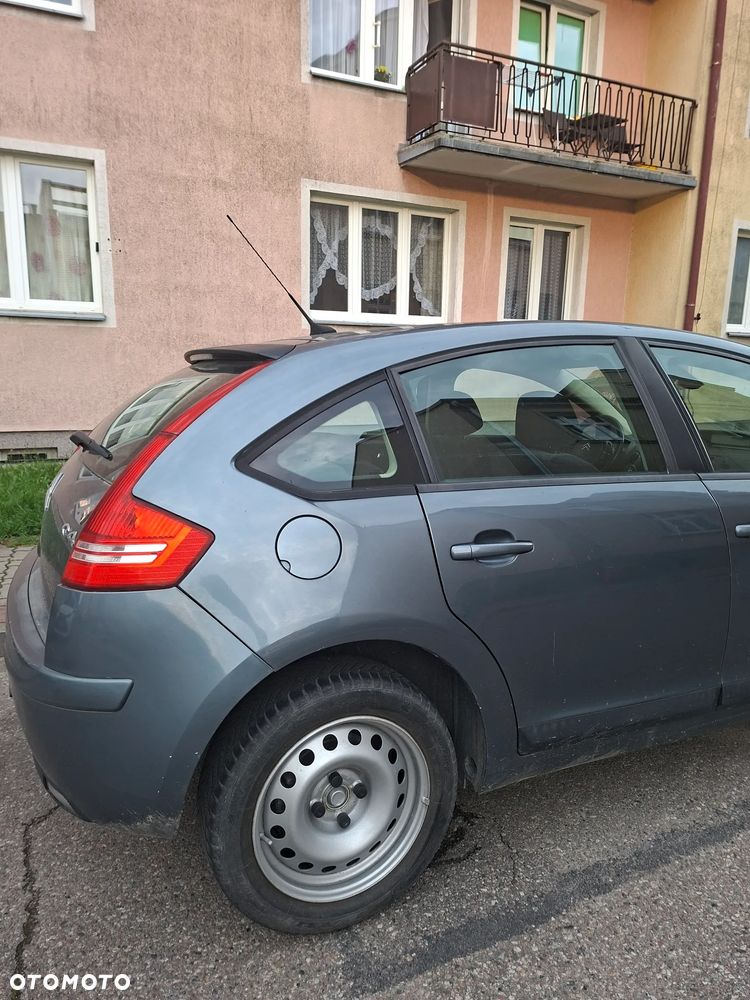 Citroën C4 1.6 16V Magic - 4