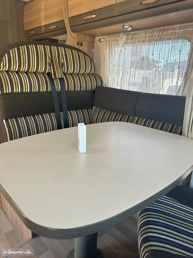 Rapido Serie 6F 691 cama central - 43