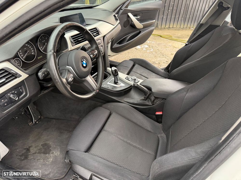 BMW 320 d Auto Pack M - 17