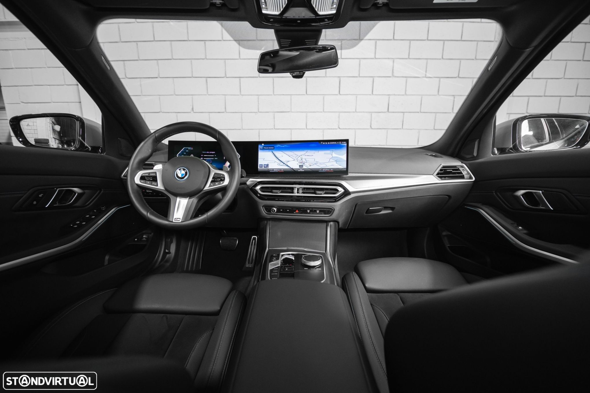 BMW 320 e Touring Pack Desportivo M Auto - 29