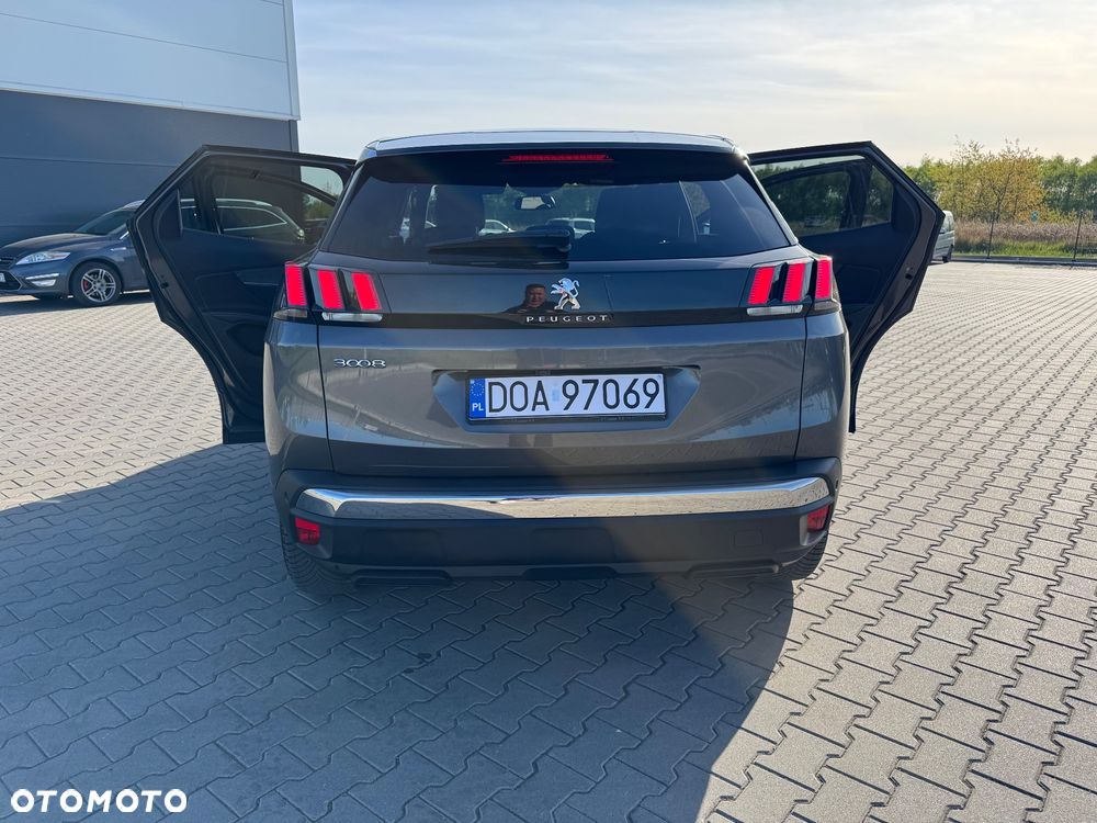 Peugeot 3008 PureTech 130 Stop & Start GPF EAT8 Allure - 9