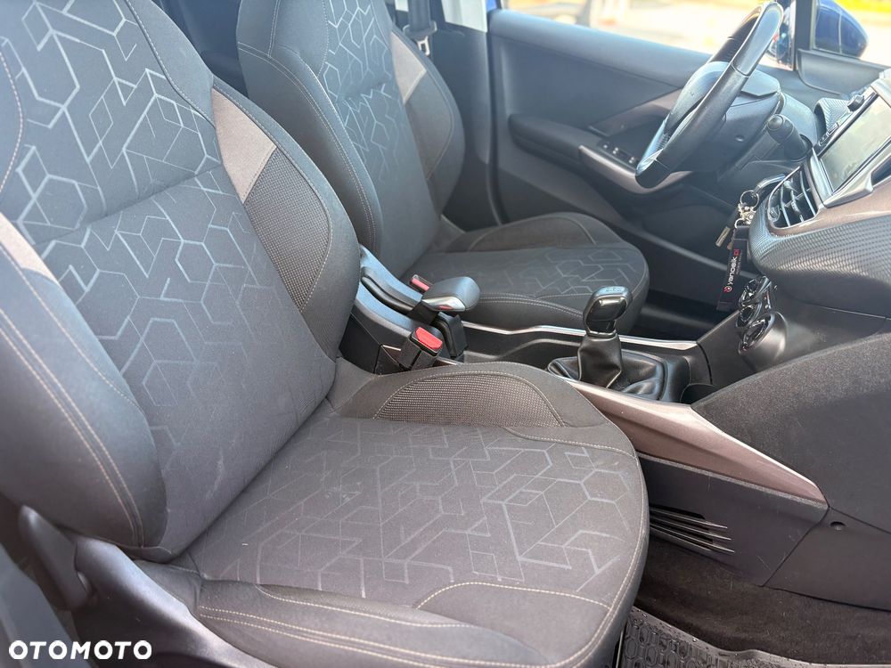 Peugeot 2008 120 VTI Allure - 23