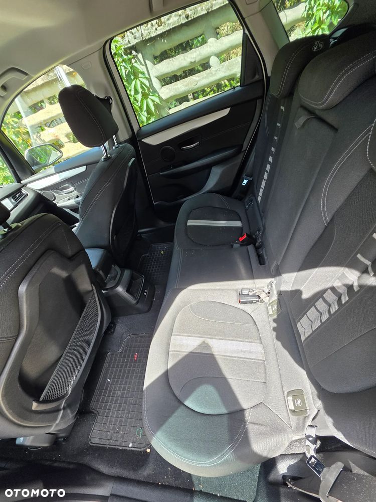 BMW Seria 2 218d Advantage - 11