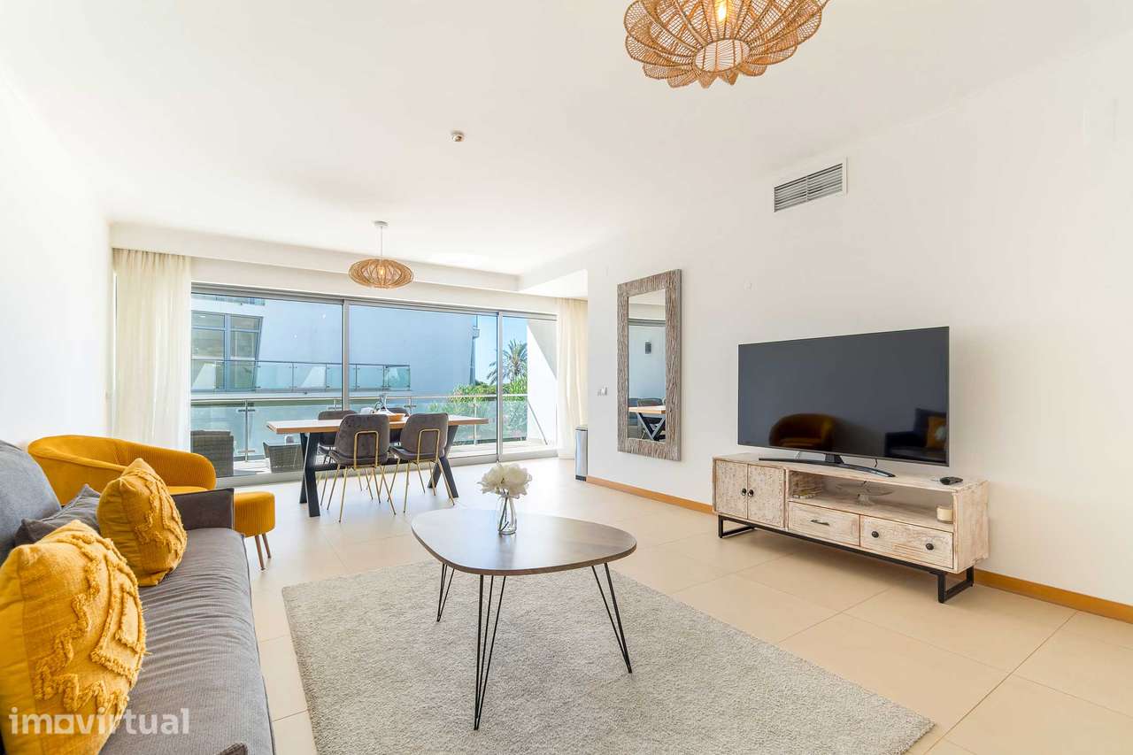 Moderno apartamento a 600m da praia - Grande imagem: 5/29