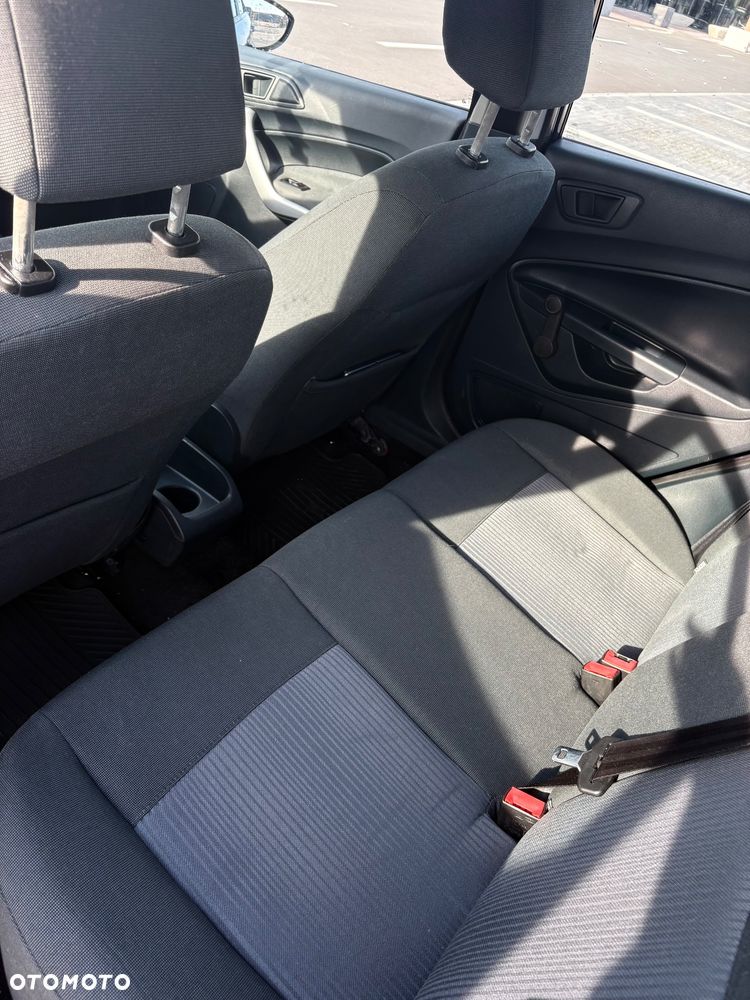 Ford Fiesta 1.4 TDCi Ambiente - 5