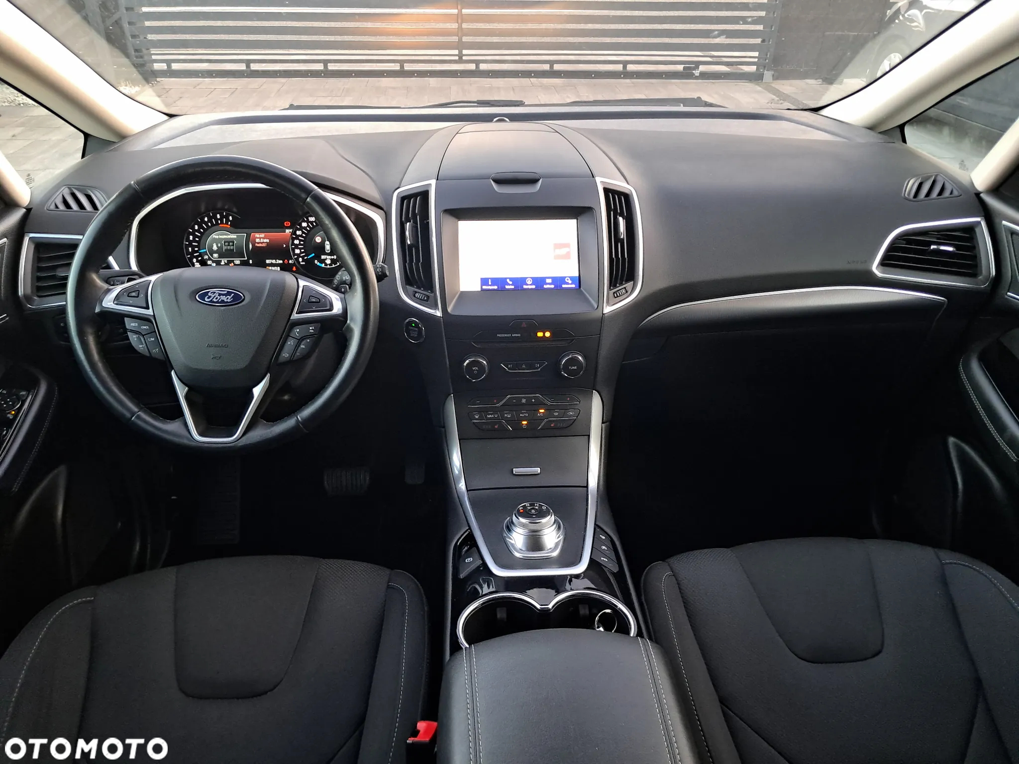 Ford S-Max - 26