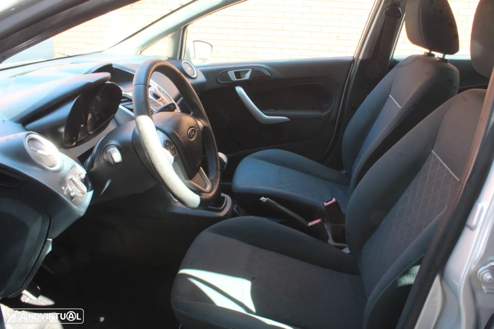 Ford Fiesta 1.4 TDCI Techno 104g - 24