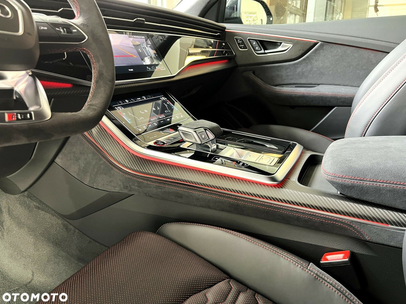 Audi RS Q8 - 30