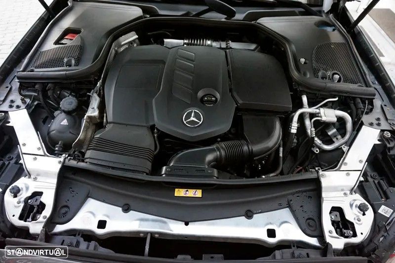 Mercedes-Benz E 220 d AMG designo - 37