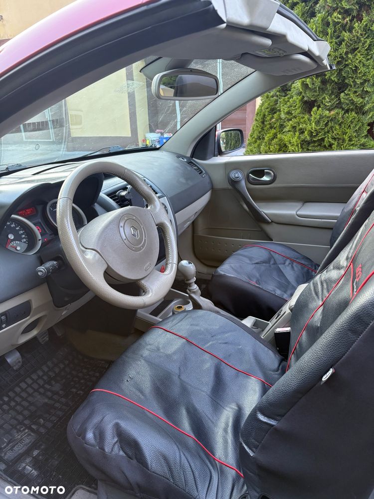 Renault Megane 2.0 Luxe Privilege - 6