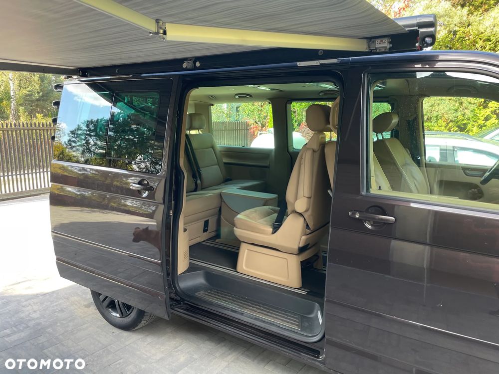 Volkswagen Multivan - 2