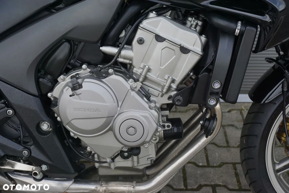 Honda CBF - 22