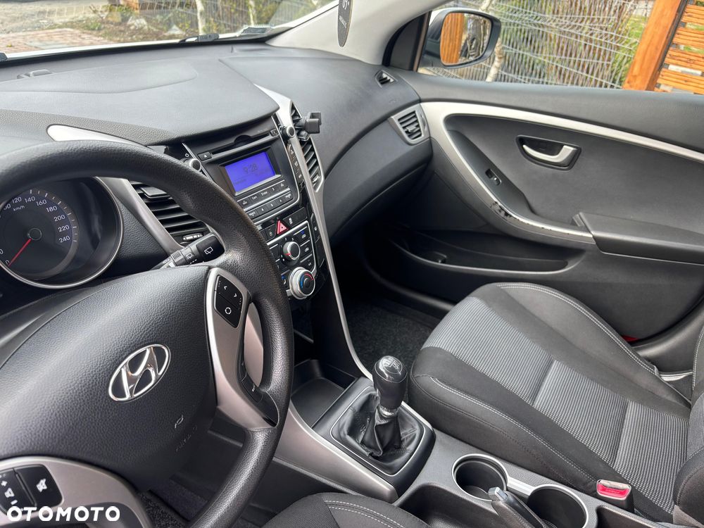 Hyundai i30 1.4 BlueDrive Comfort - 13