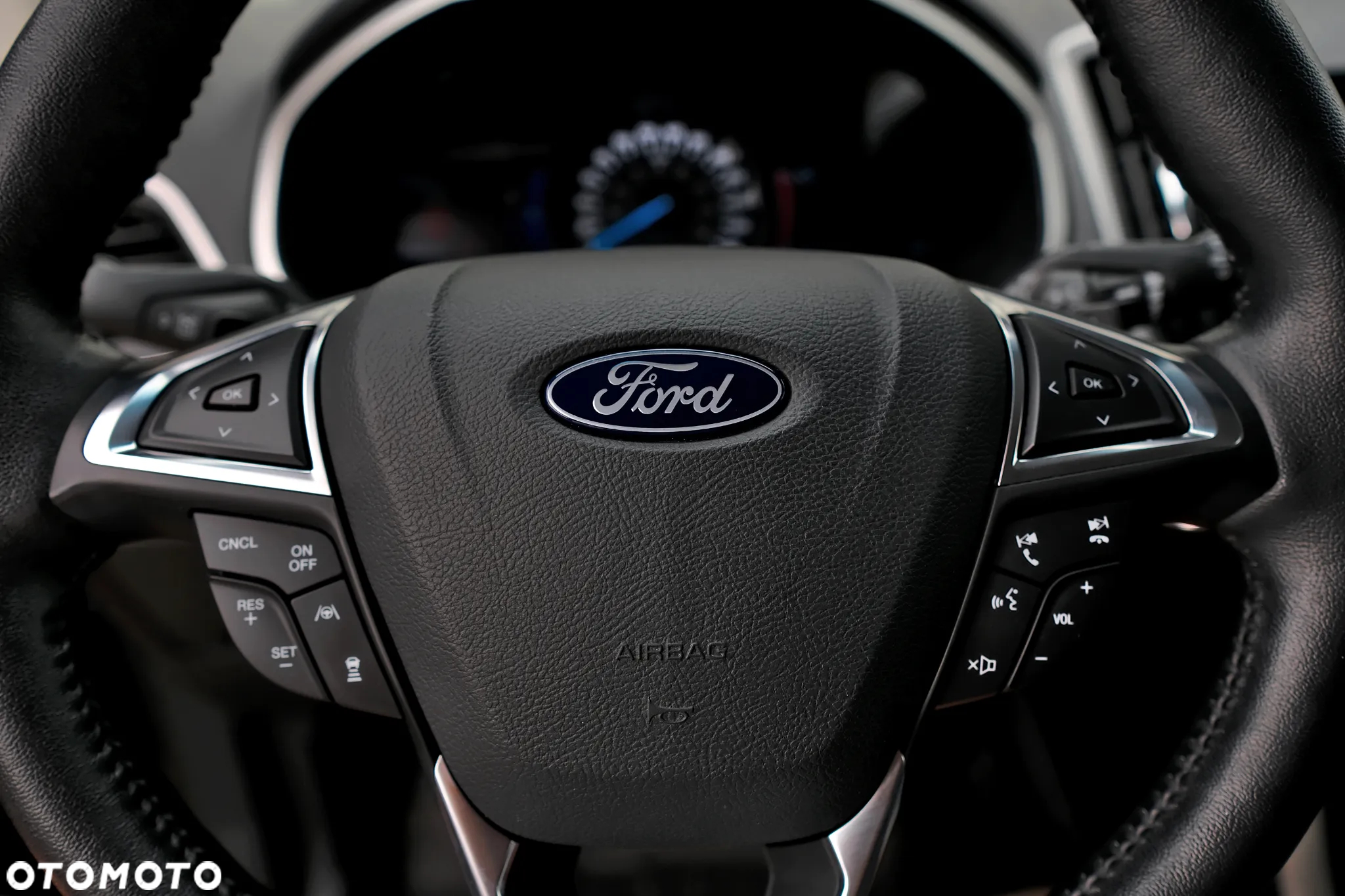 Ford Edge - 23