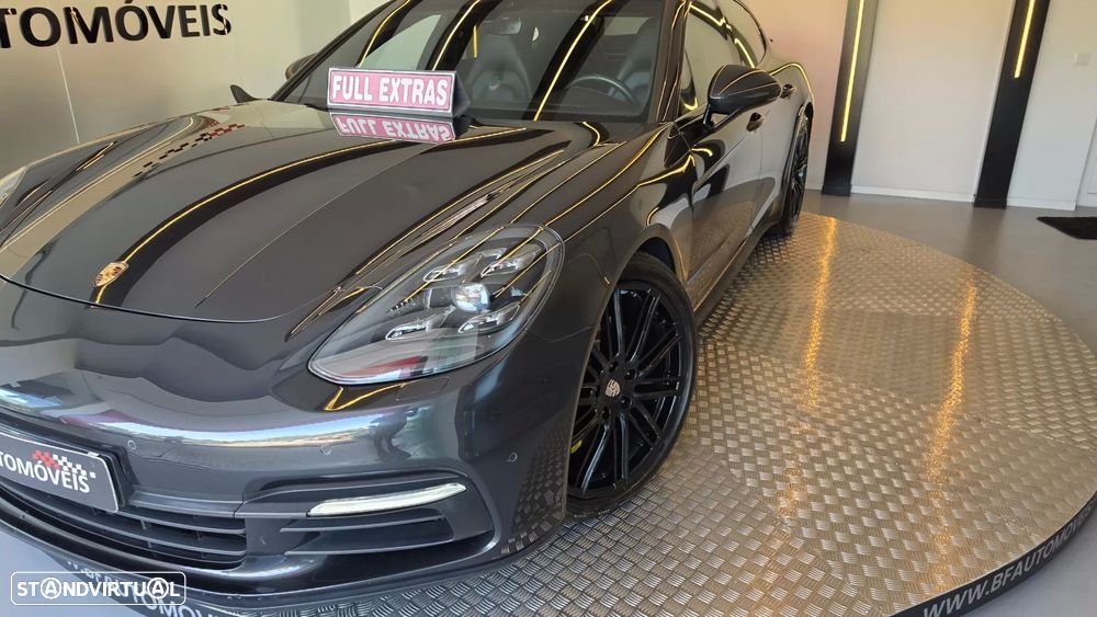 Porsche Panamera 4 S - 29