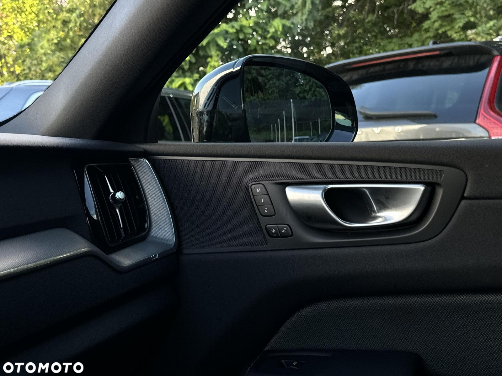 Volvo XC 60 - 30