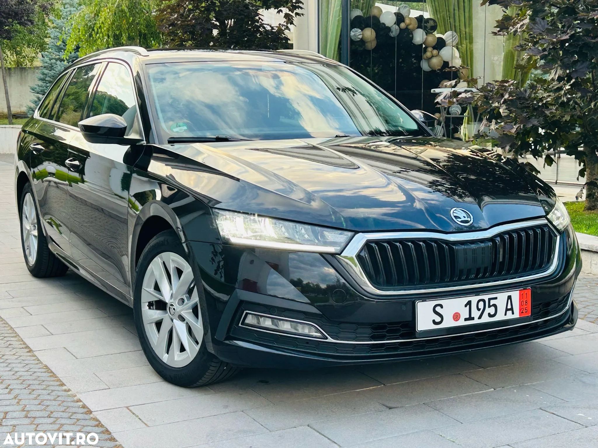 Skoda Octavia 2.0 TDI DSG Style - 1
