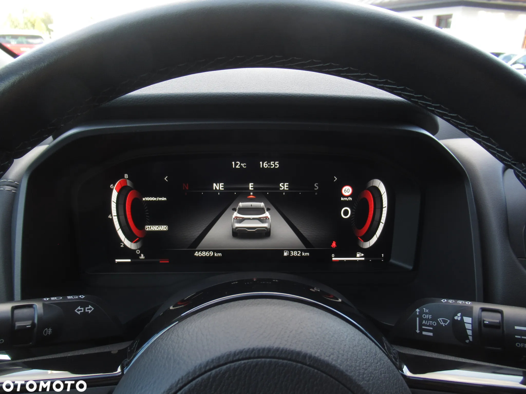 Nissan Qashqai 1.3 DIG-T N-Connecta - 36