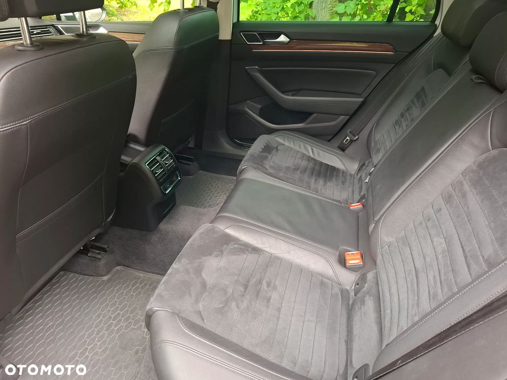 Volkswagen Passat 2.0 TDI SCR Highline DSG - 14