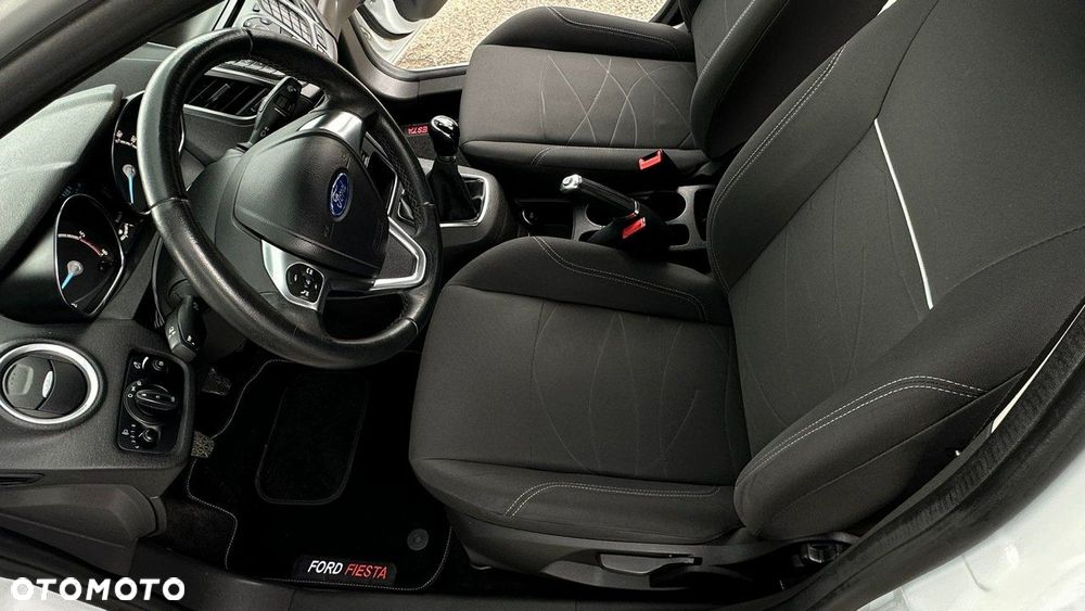 Ford Fiesta - 9