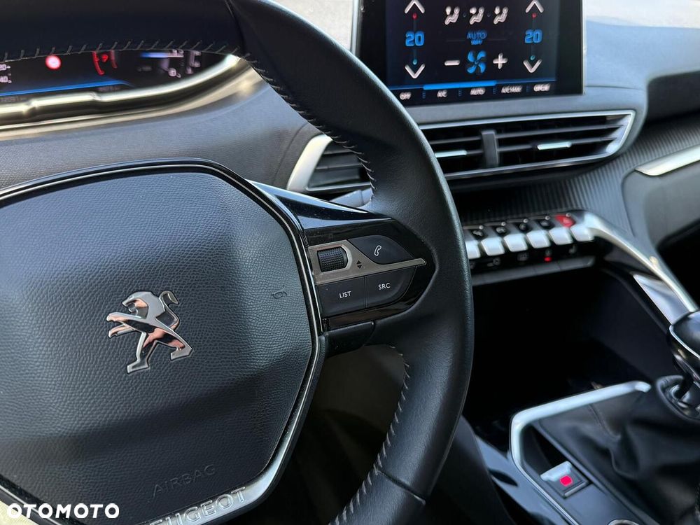 Peugeot 3008 - 15