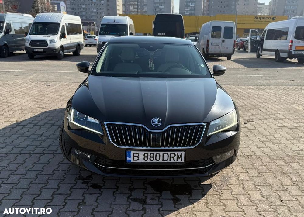 Skoda Superb 2.0 TDI DSG Ambition - 3