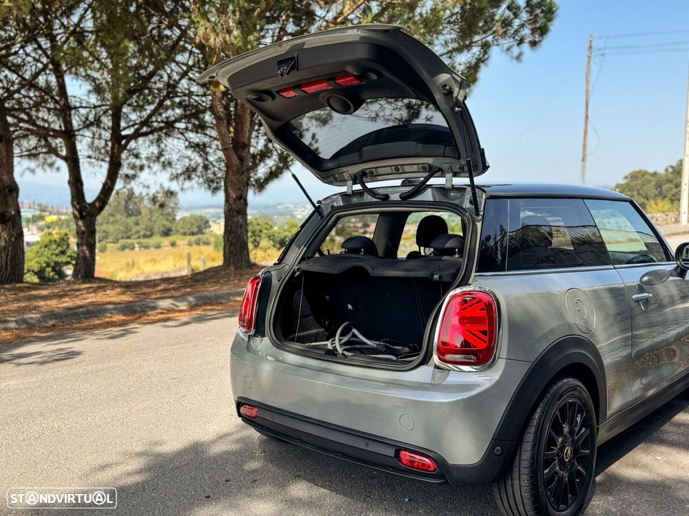 MINI 3 Portas Cooper SE - 23