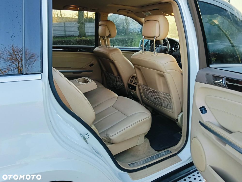 Mercedes-Benz GL - 8