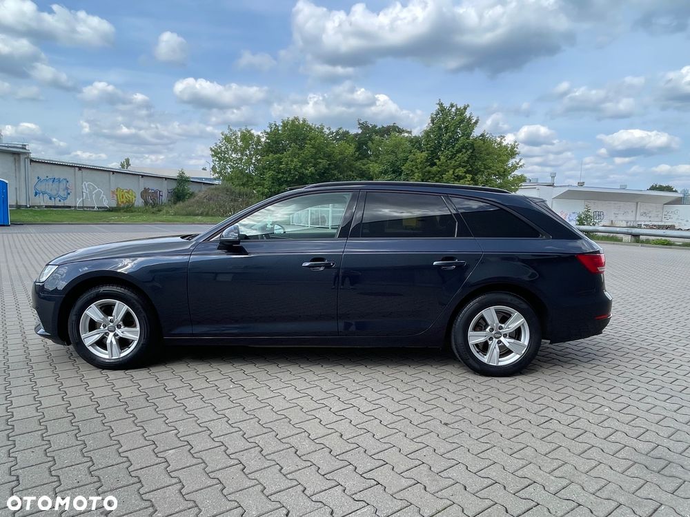 Audi A4 Avant - 11