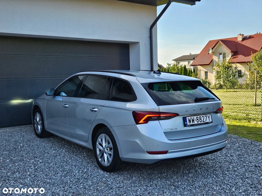 Skoda Octavia 2.0 TDI Ambition DSG - 4