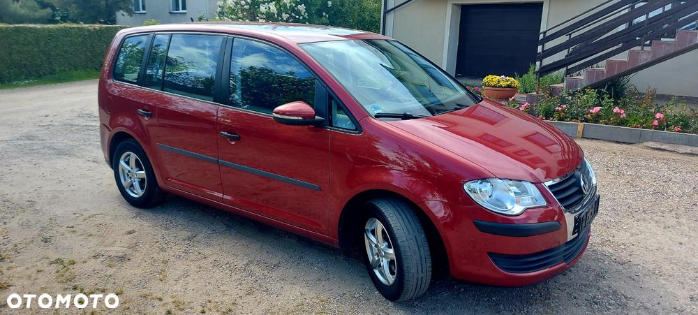 Volkswagen Touran 1.6 Conceptline - 5