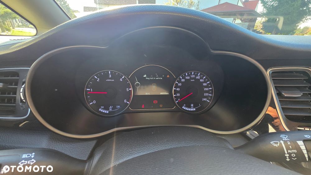 Kia Carens 1.7 CRDi Spirit - 19