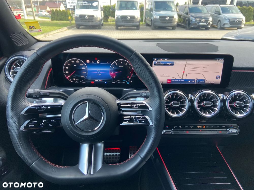 Mercedes-Benz GLB 200 AMG Line 7G-DCT - 11