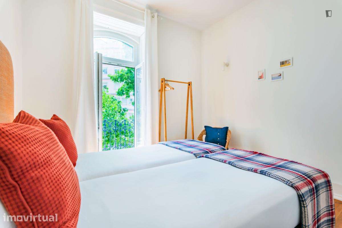 Apartamento com 3 quartos - localizado em Picoas Lisbon - Grande imagem: 4/34