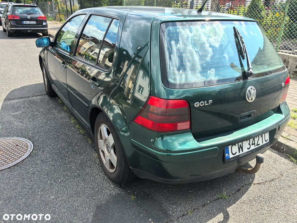 Volkswagen Golf 1.8 Comfortline - 4