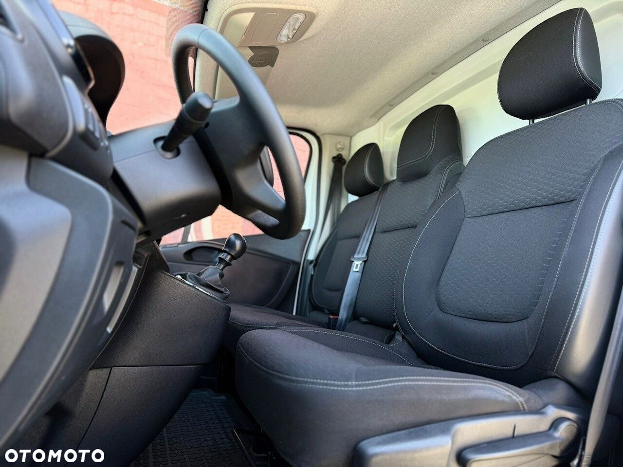 Opel Vivaro Blaszak / Zabudowa Gastronomiczna - 9