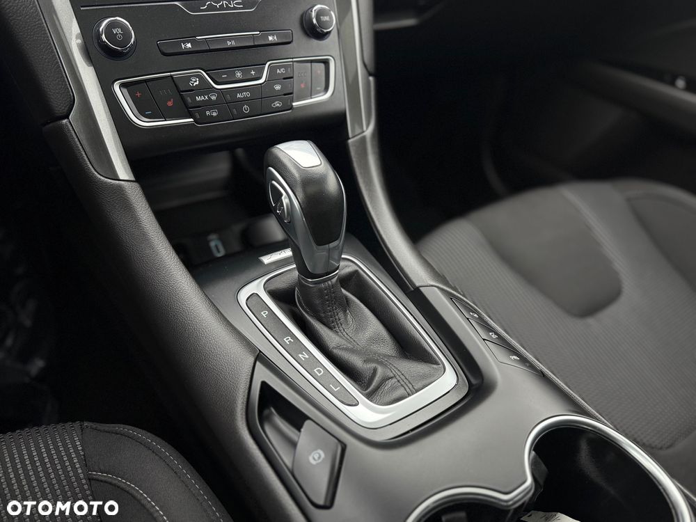 Ford Mondeo - 22